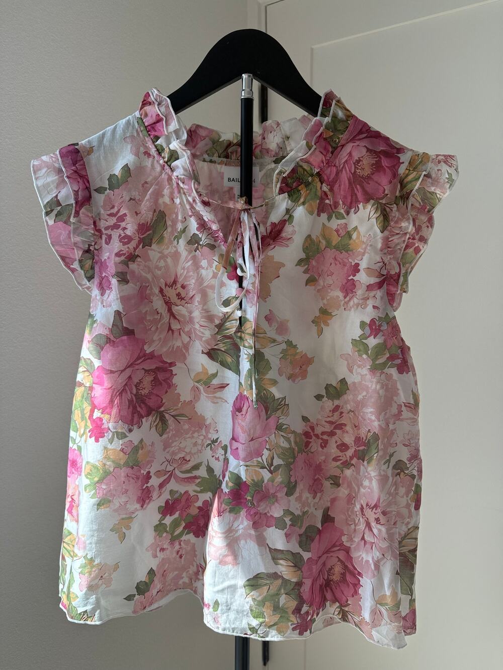 Bailey/44 Pink Floral Ruffle Sleeve Blouse Size L
